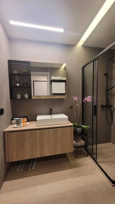 8 Blocks Apartments 1B Alexandroupolis Buitenkant foto